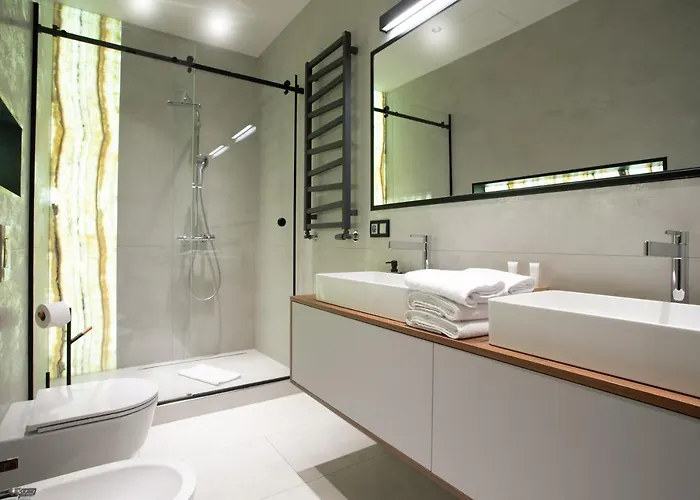 아파트 Apartamenty Z Jacuzzi W Sky Tower 브로츠와프