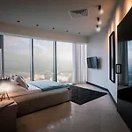 公寓 Apartamenty Z Jacuzzi W Sky Tower 弗罗茨瓦夫