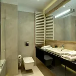 Apartamenty Z Jacuzzi W Sky Tower 公寓