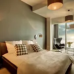 Apartamenty Z Jacuzzi W Sky Tower * 弗罗茨瓦夫