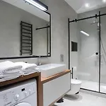 Apartamenty Z Jacuzzi W Sky Tower * 弗罗茨瓦夫